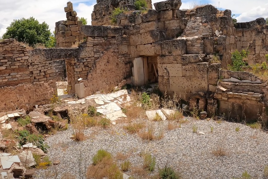 Afrodisias Antik Kenti - Hadrian Hamamı