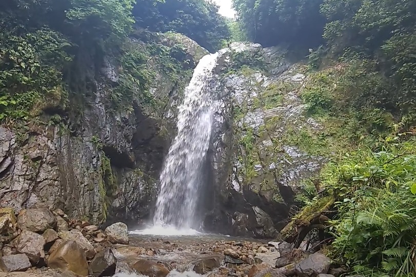 Akyamaç Şelalesi Tabiat Parkı