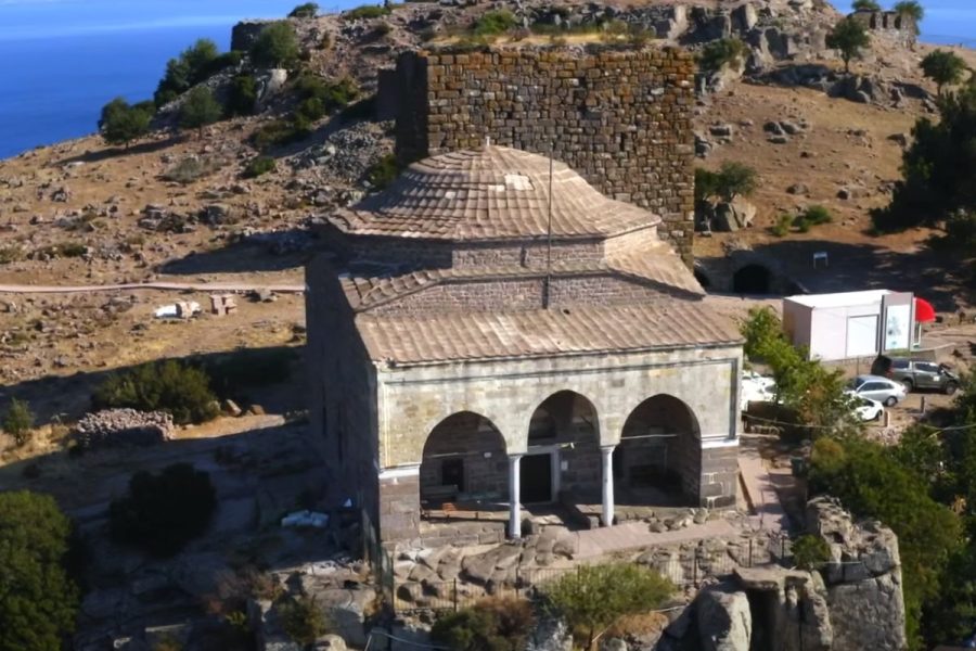 Assos - Hüdavendigar Camii