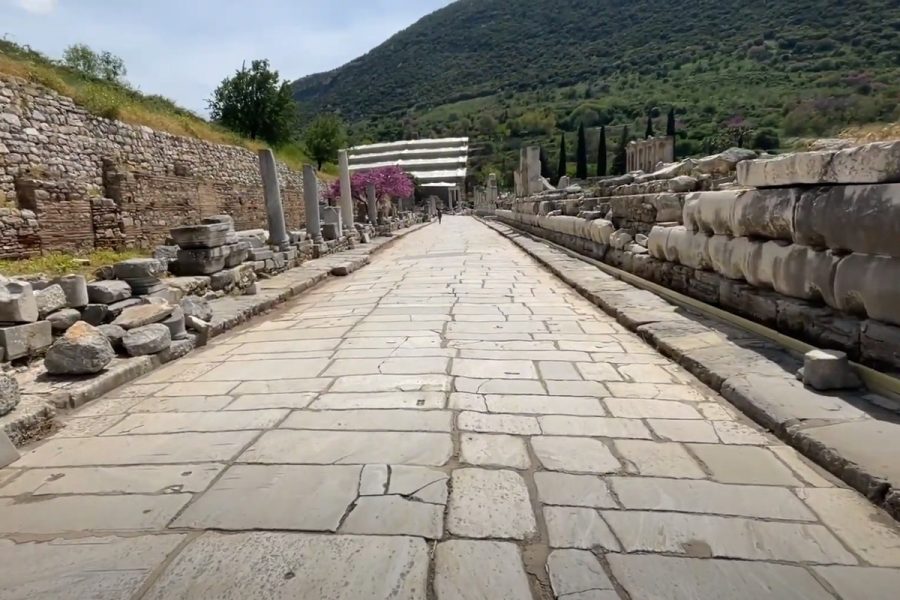 Efes Antik Kenti - Kuretler Caddesi