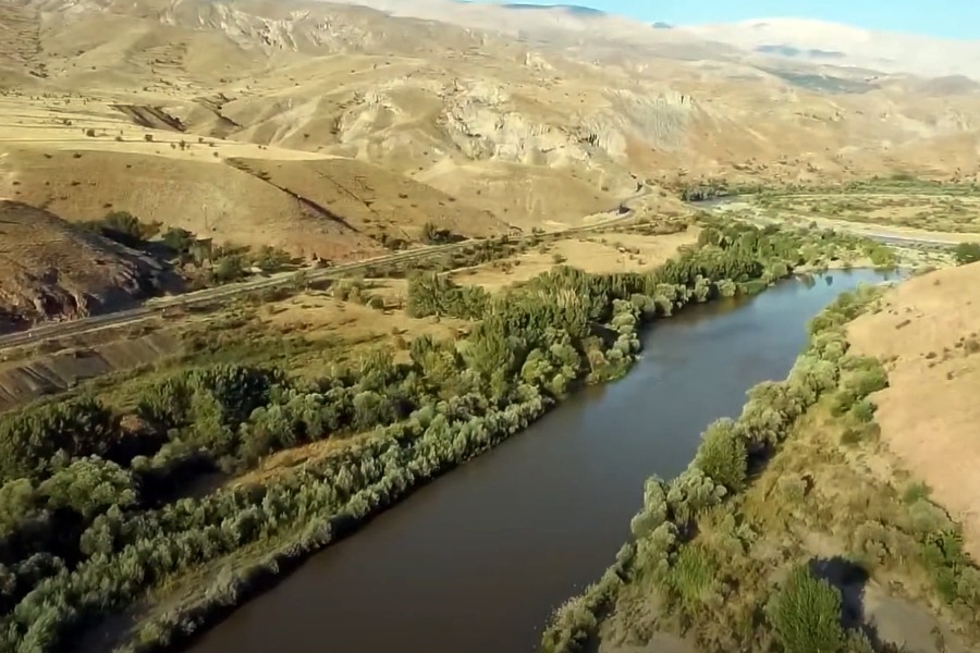 Erzincan Karasu Nehri