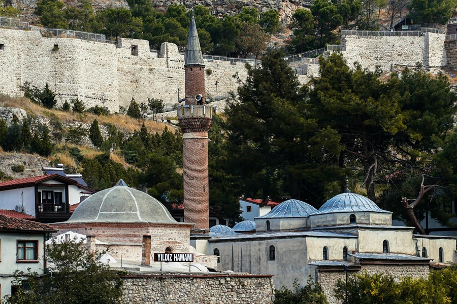 Hatuniye Camii ve Külliyesi