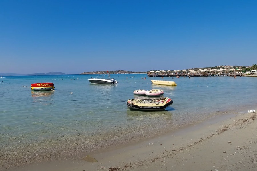 İzmir Boyalık Plajı