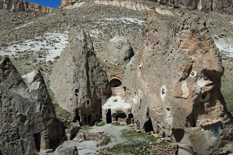 Yılanlı Kilise