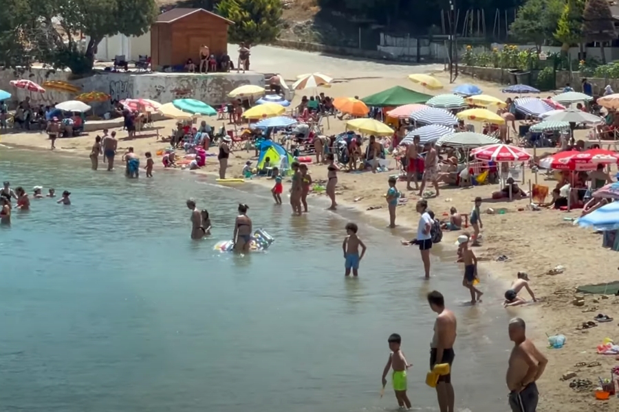 Çeşme Kocakarı Plajı