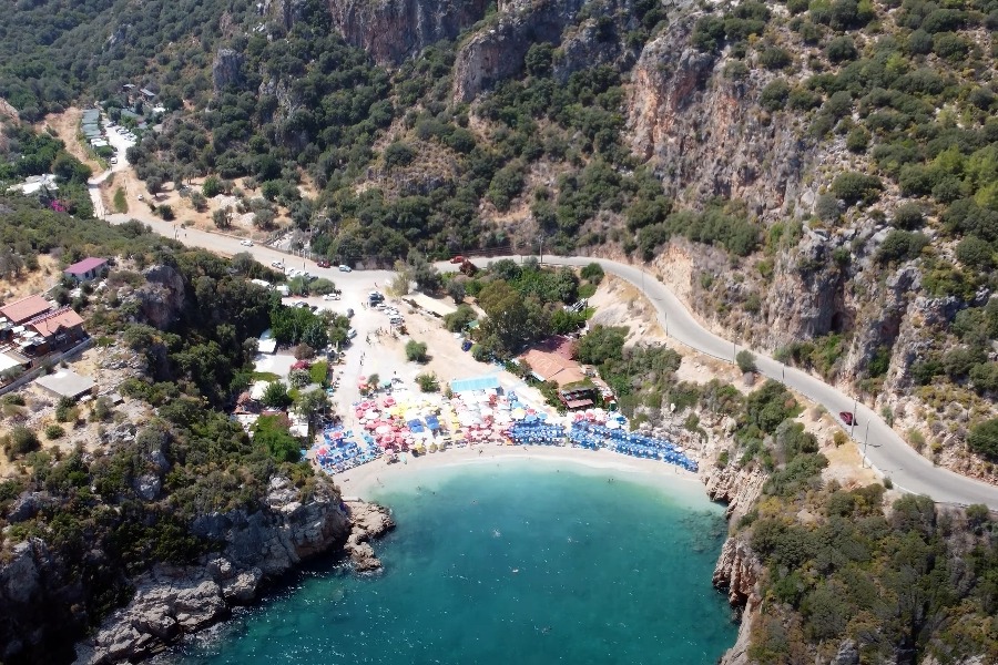 Kaş Büyük Çakıl Plajı